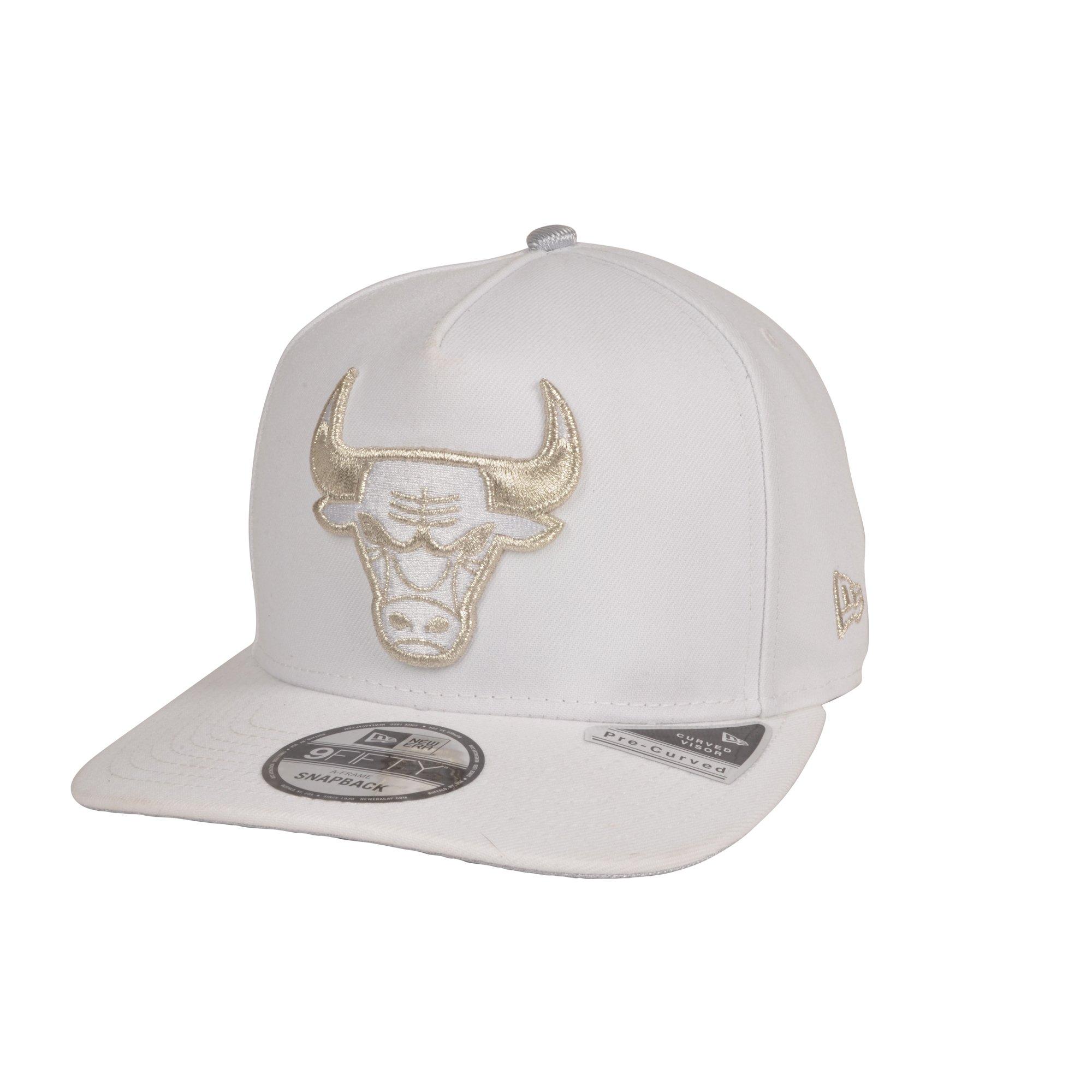New Era Chicago Bulls 9FIFTY A-Frame 6X Champs Snapback Hat - White/Silver - WHITE/SILVER